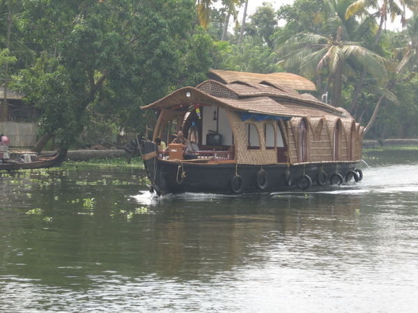 House boat