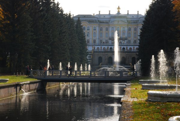 Peterhof Summer Palace fountains