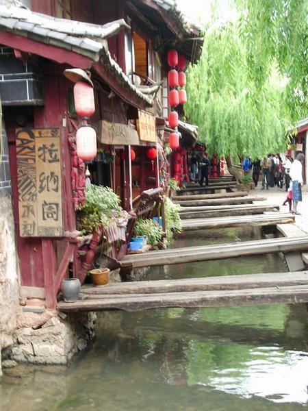 Lijiang's Canals