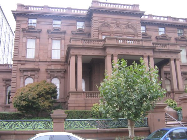 Nob Hill Mansion