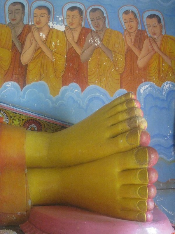 Dambulla cave reclining Buddha