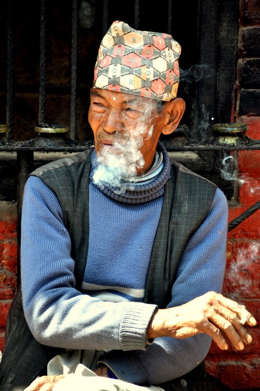 Bhaktapur; smoking