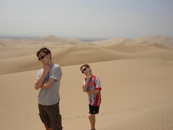 Peru dunes GQ