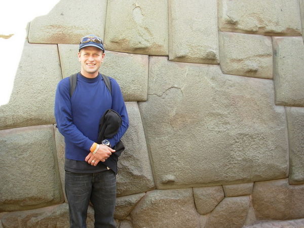 James and the 12 corner Inca stone