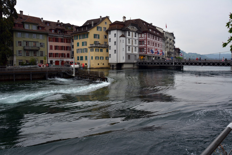 11 Le barrage à aiguilles de Lucerne