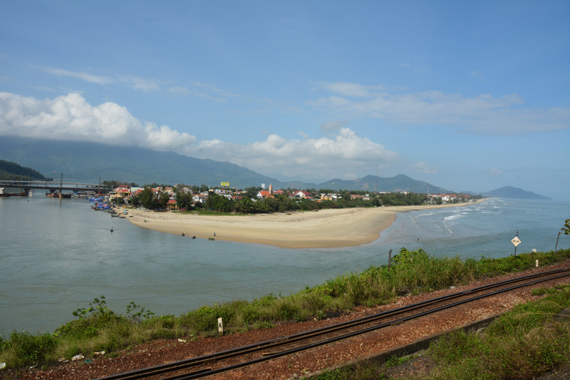 la plage de Lang Cô