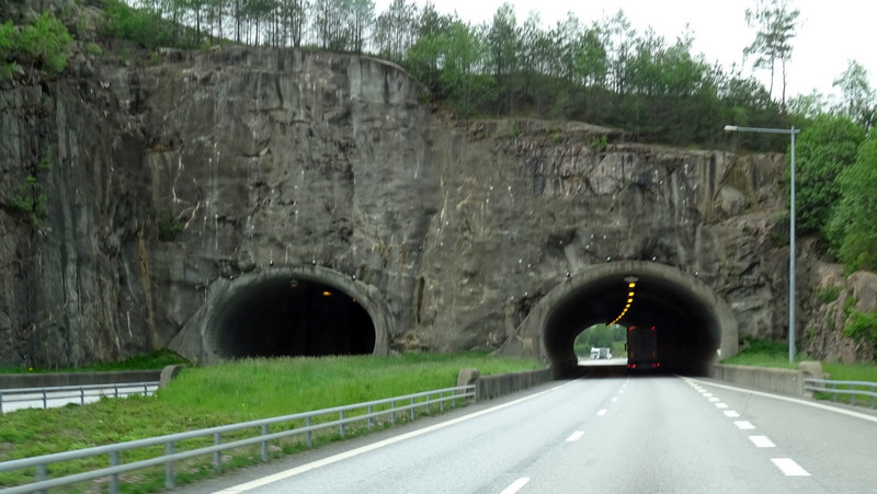 le premier de nombreux tunnels !