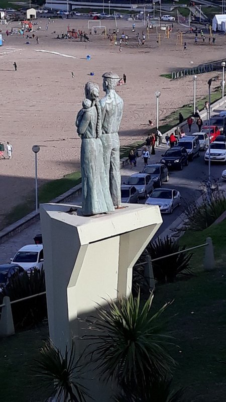 monument à l'immigrant basque