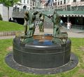 La fontaine des agenouillés - Georges Minne - La fuente de los arrodillados