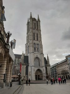 La cathédrale Saint Bavon : https://sintbaafskathedraal.be/