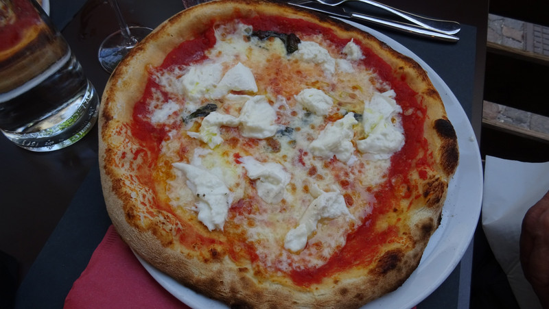 et d’une bonne pizza à la Bufala Campana