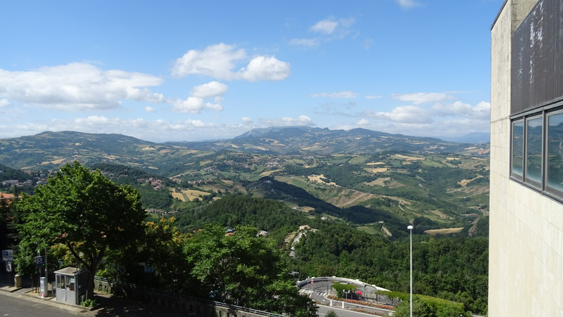 vue de la vallée depuis St Marin