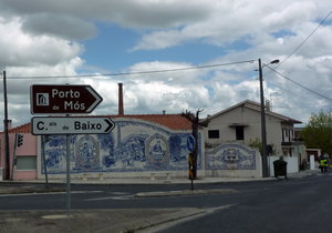 Direction Porto de Mos et son château