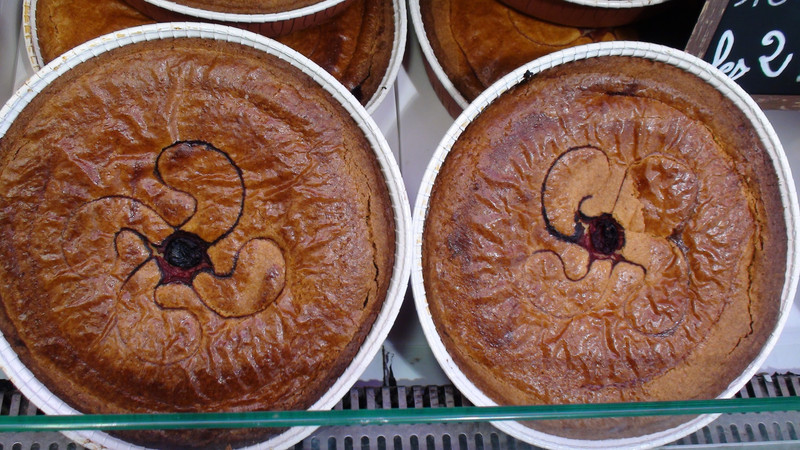 16 autres gourmandises  le gâteau basque aux cerises