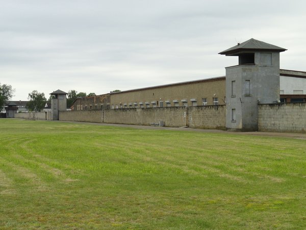 Sachsenhausen watch towers