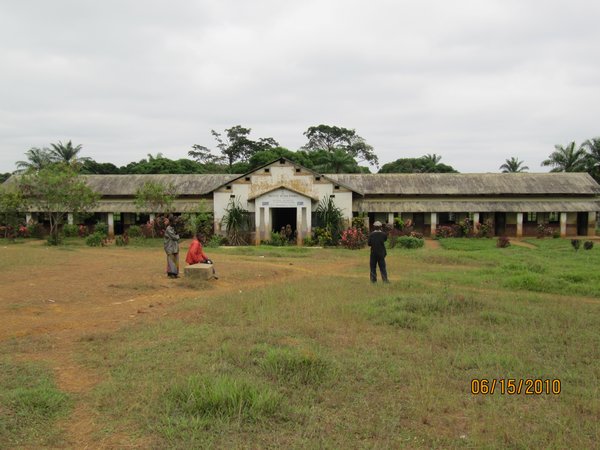 The secondary school Nsona Mpangu