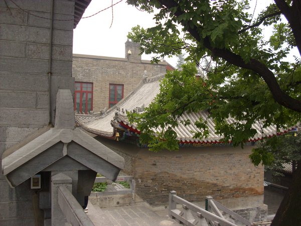 Xiangshan temple and gardens (16)