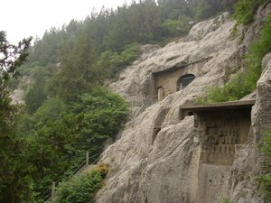 longmen grotto (100)