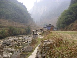 path out of the village to the nine dragon waterfall (2)