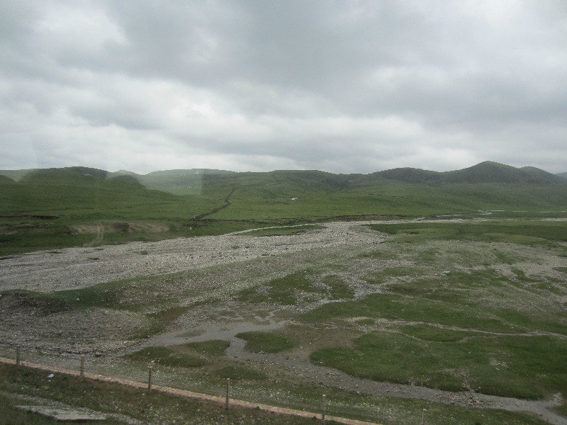 Train from Golmud to Xining (10)