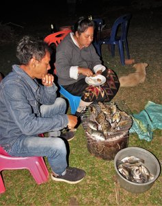 Mo and hubby grill fish, New Year