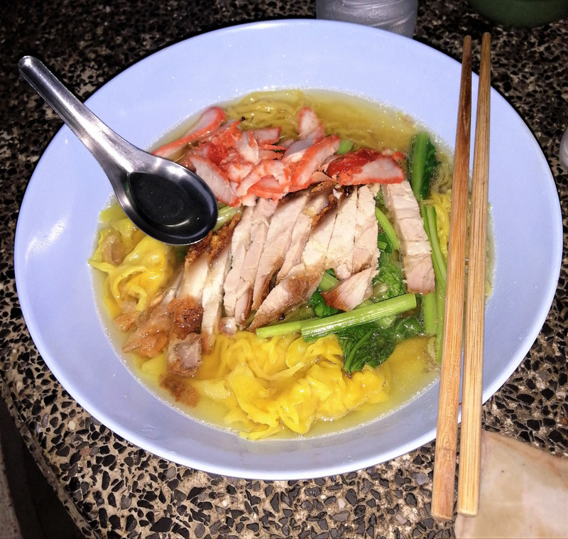 Thai noodles with pork