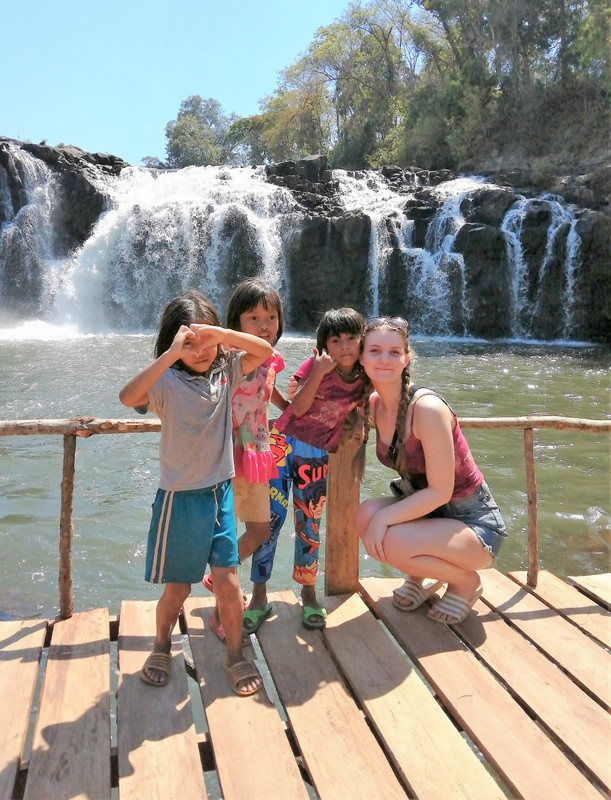Ailsa and kids at Tad Lo waterfall