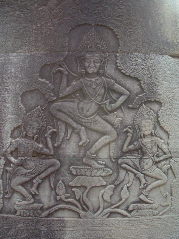 Detail from pillar, Angkor wat