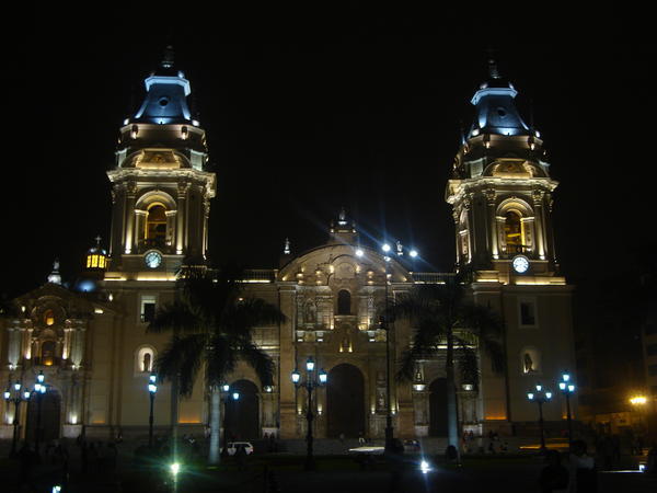 Lima plaza by night