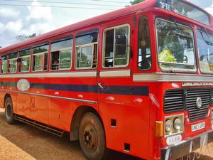 Trinco to Jaffna bus