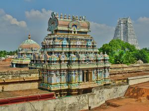 Roof-top view across Sri Rangan temple, Trichy