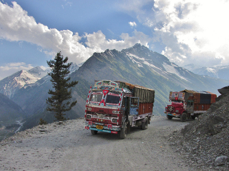 Srinagar to Leh road