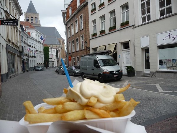 Fries and mayo