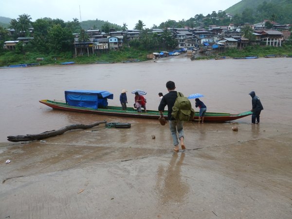 River crossing in Muang Khua