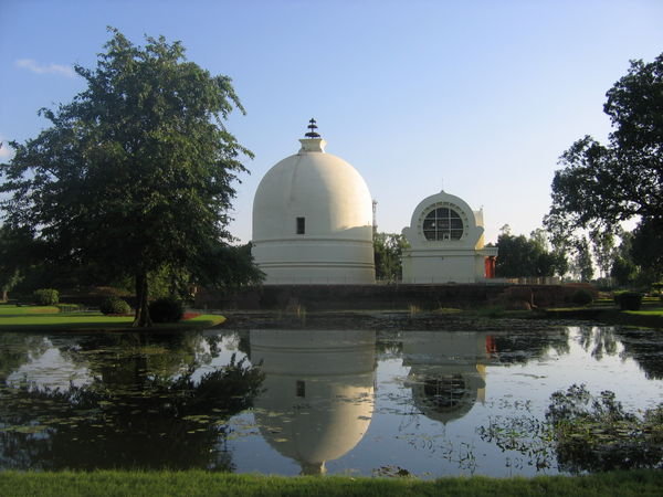 The mausoleum at Kushinigar