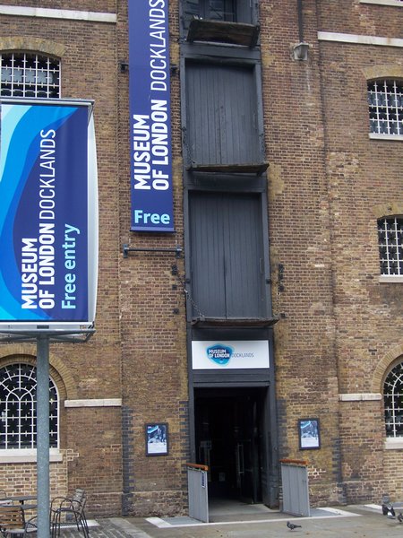 Entrance of the Museum of London 