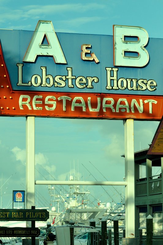 A & B Lobster House
