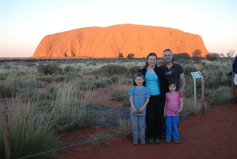 2010-06-16 Uluru 1 123