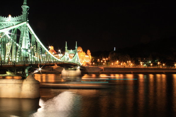Night bridge, Budapest