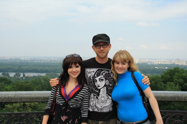 J and the Girls, Kiev