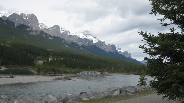 Bow River & Rundle Mtn