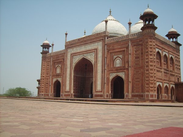Tomb near Taj