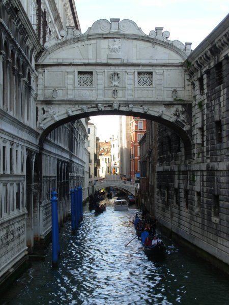 Venezia's ponte dei sospiri