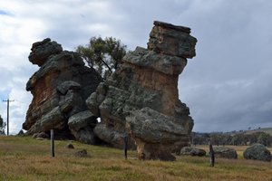 Rock formation enroute to Cassilis 
