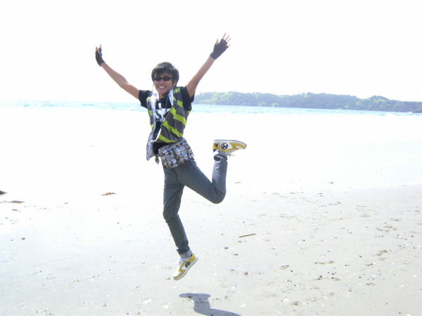 Onetangi Beach jump! :D