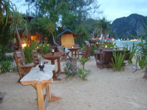 This was a bar in Tonsai much needed!