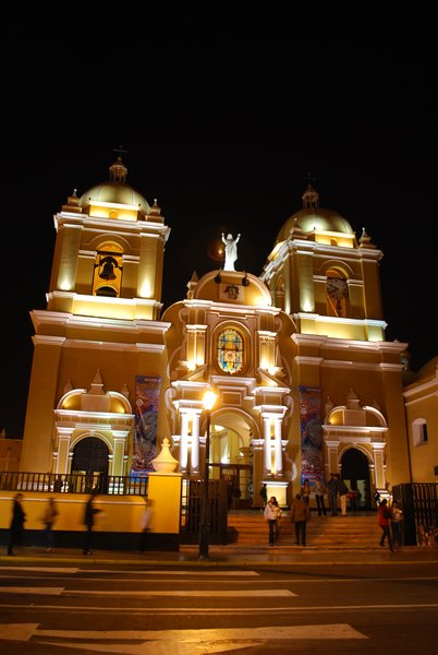 Trujillo - Cathedral at night