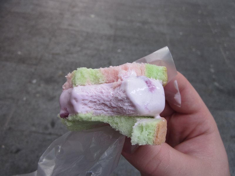 ice-cream sandwich