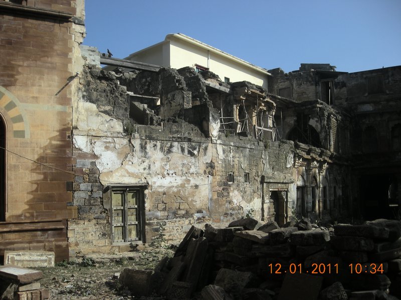 The effects from the 2001 earthquake in Bhuj