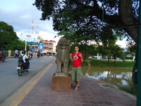 Me and a lion statue
